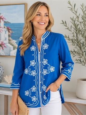 Vintage Caro of Honolulu Embroidered Blue Floral Button-Up Top size 12
